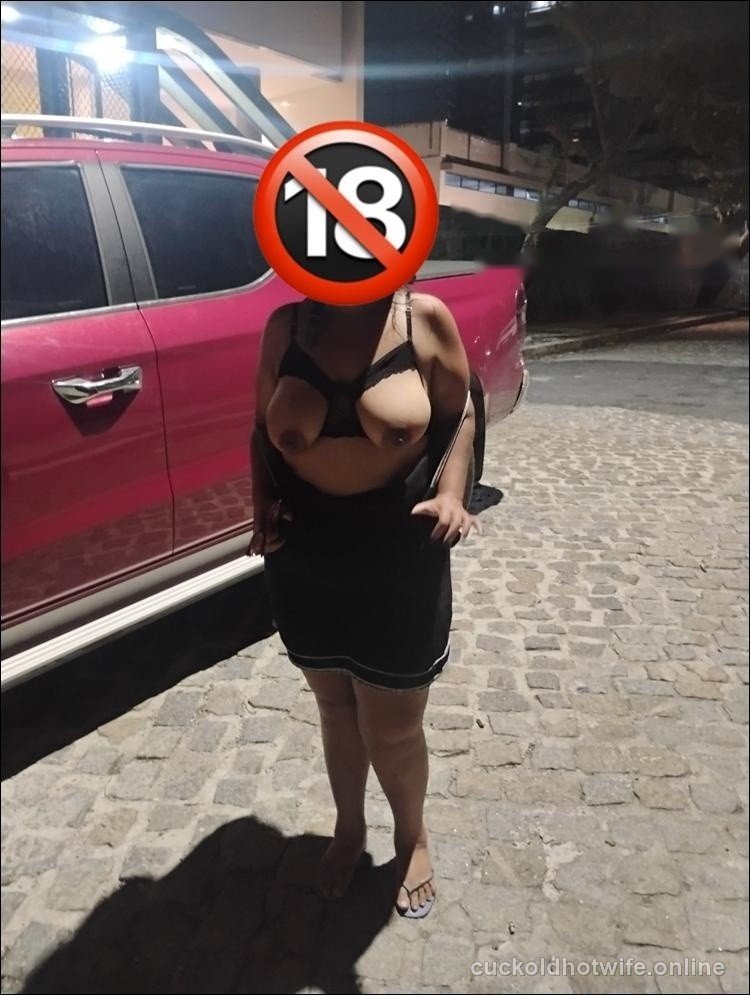 Exibicionismo amador da esposa gordinha - Foto Principal Caseira