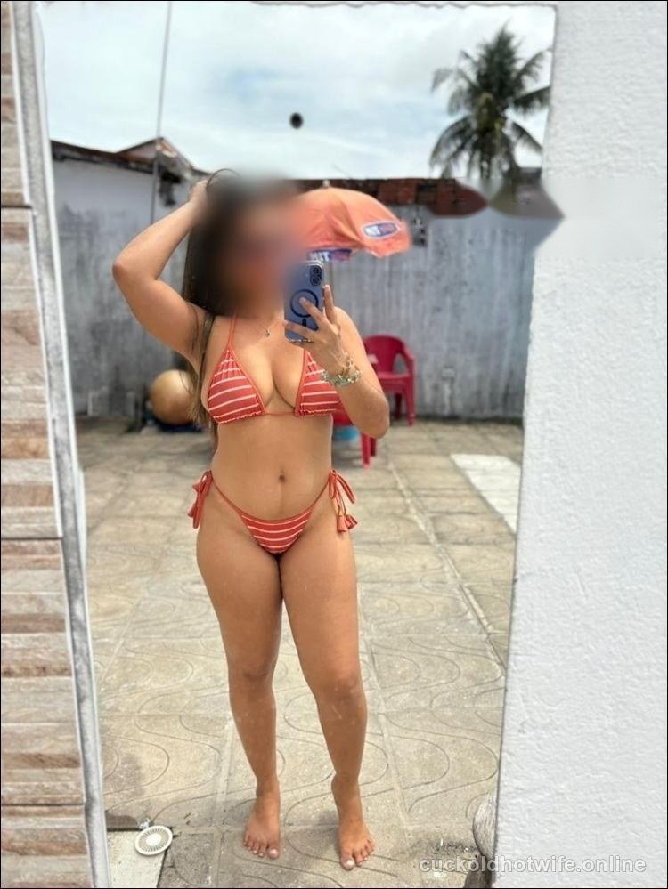 Festinha na piscina com a esposa do corno - Foto amadora caseira 5