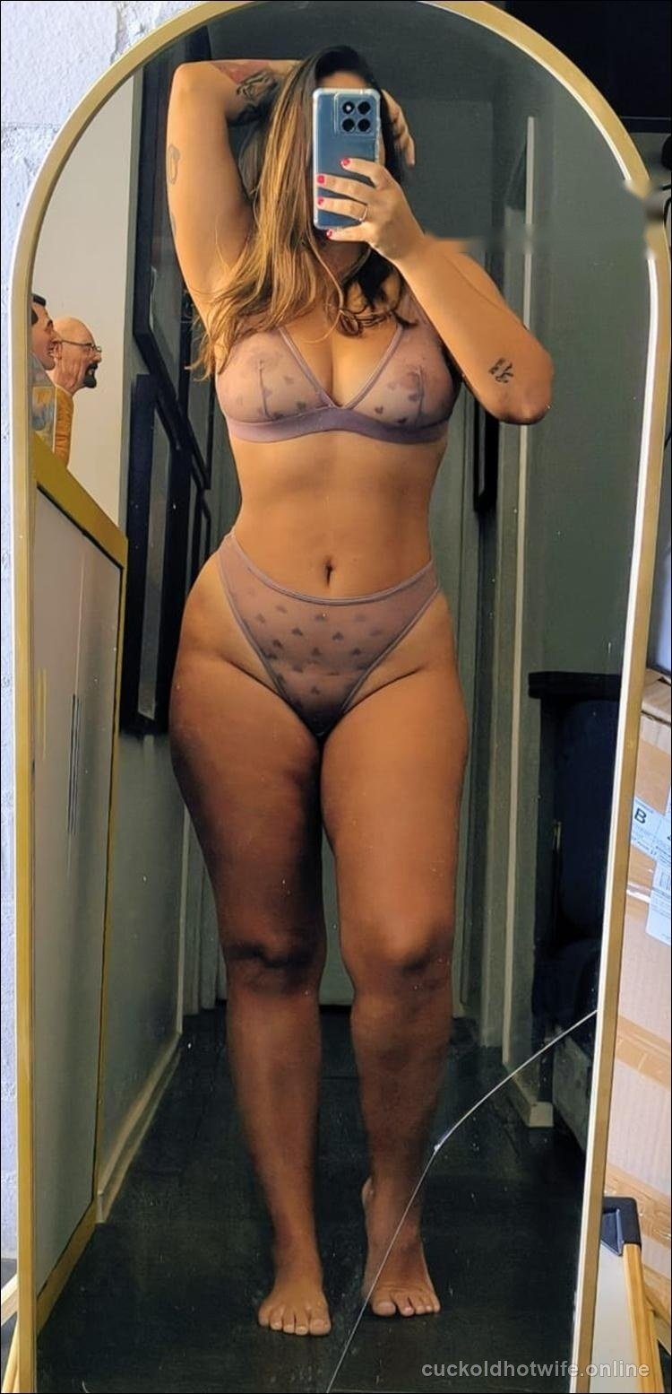 Morena casada sua bundona grande deliciosa - Foto amadora caseira 1