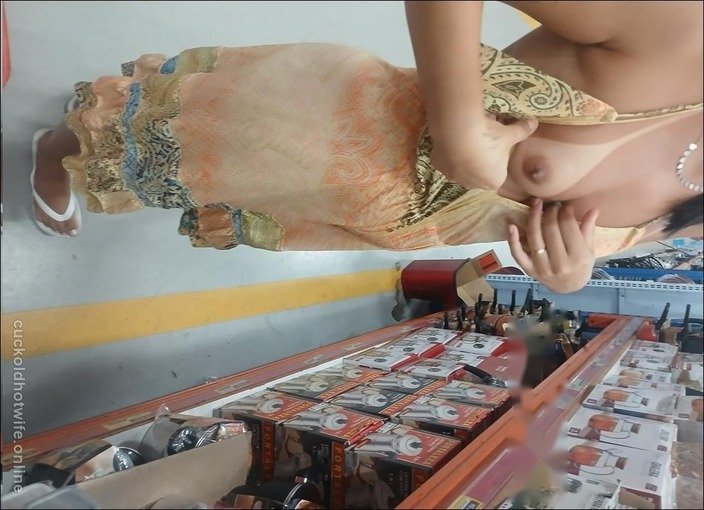 Morena hotwife casada e suas marquinhas - Foto amadora